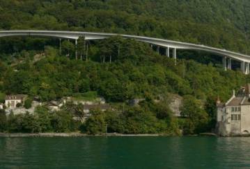 使用我们的Ductal®混凝土，Chillon高架桥将长期连接城市